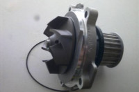 vodní pumpa 2.8 CRD  /05-07/